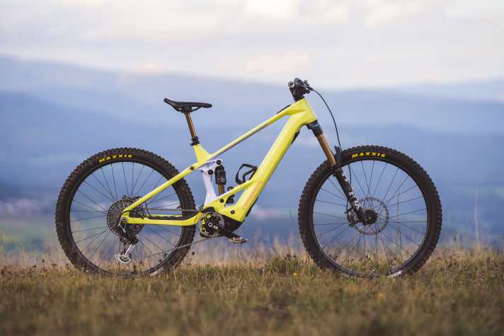 Orbea Wild M-LTD // Bosch Perf. CX // 600 Wh // 170/170 mm // 29 inch // 21.66 kg // 11,999 euros