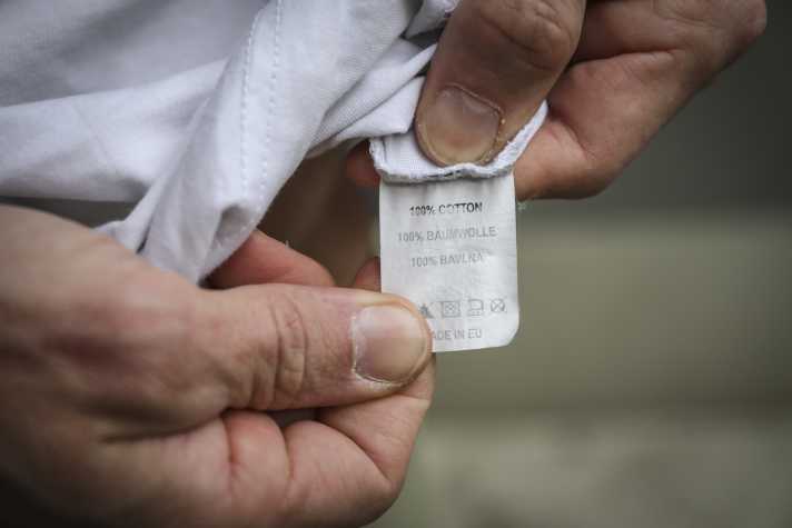 No matter what brand, what counts for BIKE editor Laurin Lehner: The main thing is 100 % cotton. Why? Absorbs sweat well, doesn't stink so quickly, comfortable to wear and cheap.