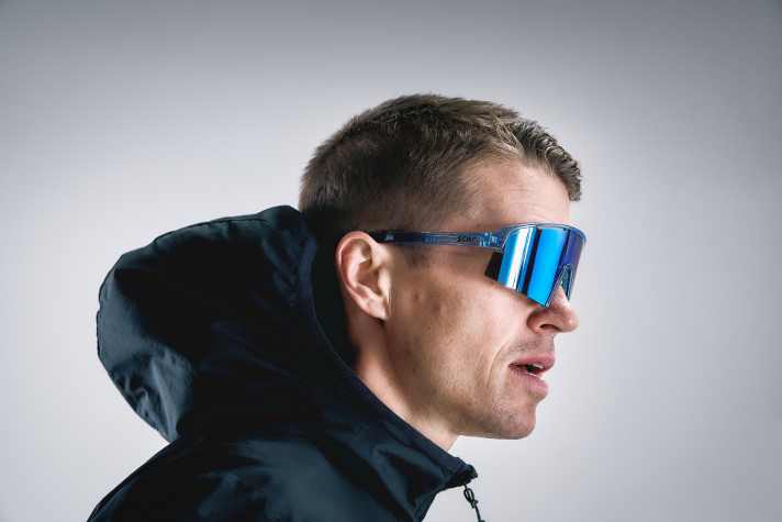 The P006 is the sportier model and designed primarily for use on road and gravel bikes. | Bliz Eyewear