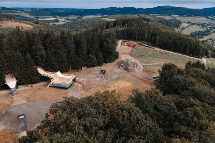 Der Green Hill Bikepark befindet sich bei Schmallenberg im Sauerland.