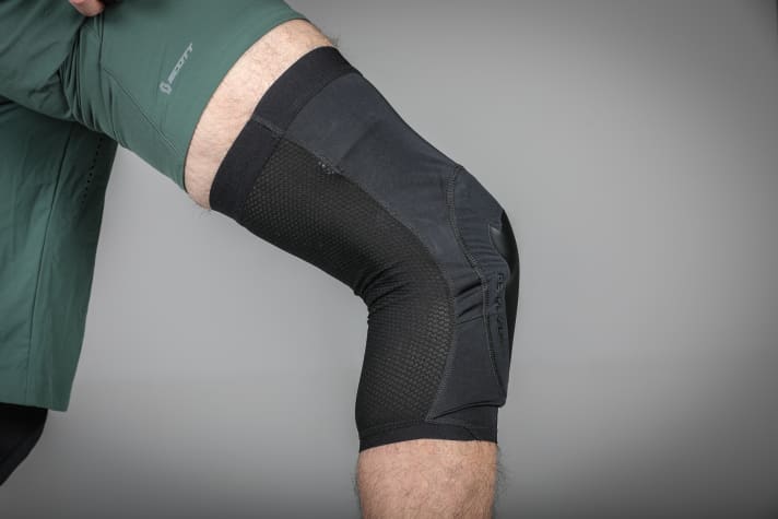 Langer Strumpf und eine nahtfreie Rückseite: Beim Tragekomfort kann der Pearl Izumi punkten