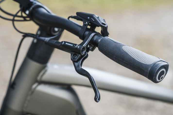 Another comfort plus: Ergogrips take the strain off your hands on longer tours.