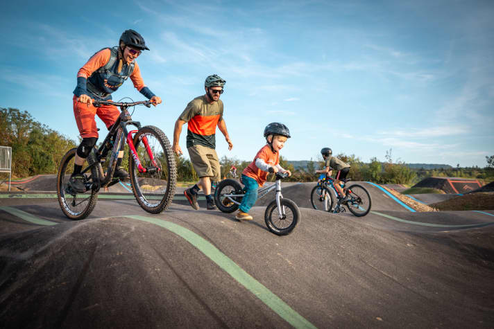 Ein großer Spaß auch für die Allerkleinsten: Der neue Pumptrack in Bad Staffelstein.