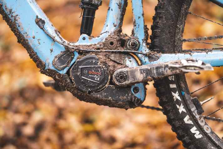 Das ist nicht die aktuellste Version des Bosch Performance Line CX Motors. Ob das dem Pivot Shuttle zum Nachteil gereicht?