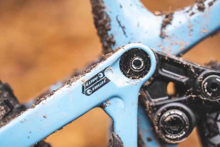 The geometry of the Pivot E-All-Mountain can be customised to personal preferences using a flipchip.