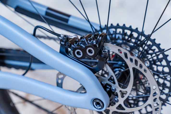 Easy to fit, even with the new brake mount.