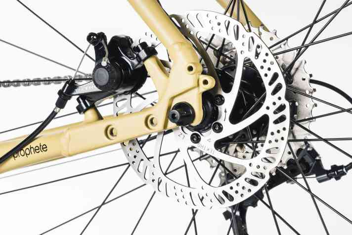 Plenty of eyelets: Mudguard and pannier rack mounting are provided, and a kickstand is even included.