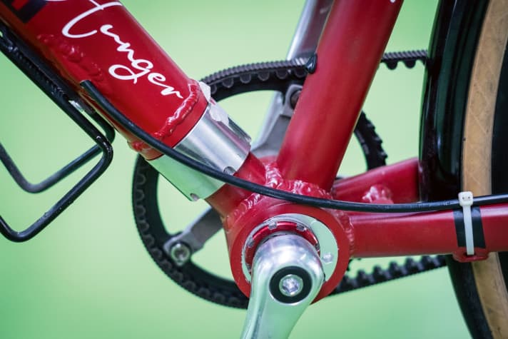 De fiets is min of meer een vouwfiets met een individueel ontwikkeld mechanisme.