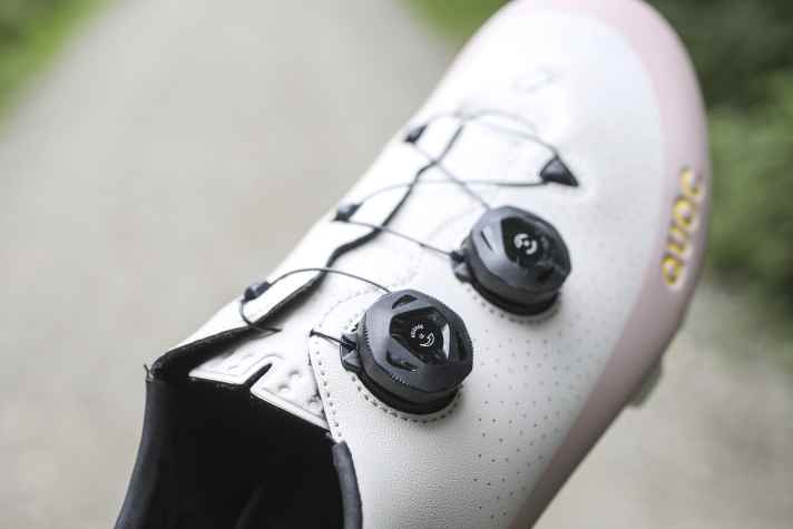 The dials are made in-house and ensure good customisability. However, the Boa fasteners are superior in terms of handling
