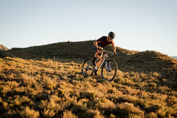 Wer ein Vorgängermodell der 2024er Rockshox Sid-Federgabeln und -Dämpfer sein Eigen nennt, kann mit separat erhältlichen Upgrade-Kits das Innenleben aufwerten.