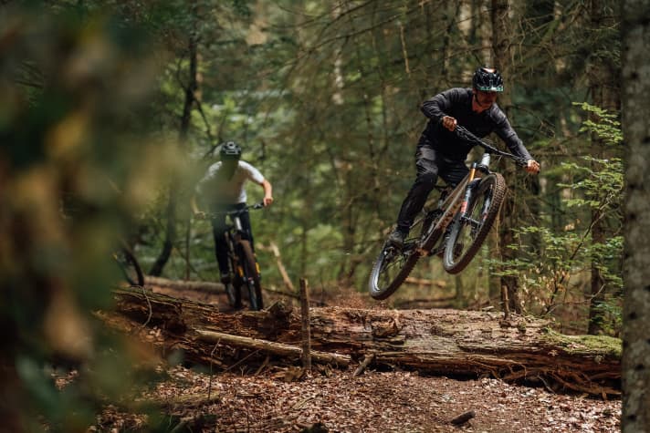 The Raaw Madonna V3 can be easily fine-tuned to suit the personal preferences of every enduro rider.