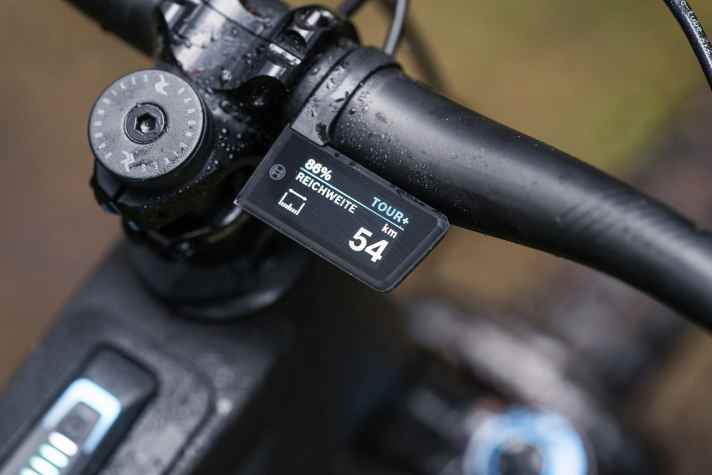 The top model Radon Deft 10.0 is equipped with the compact Bosch Purion 400 display.