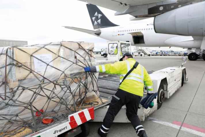 Bicycle transport by plane