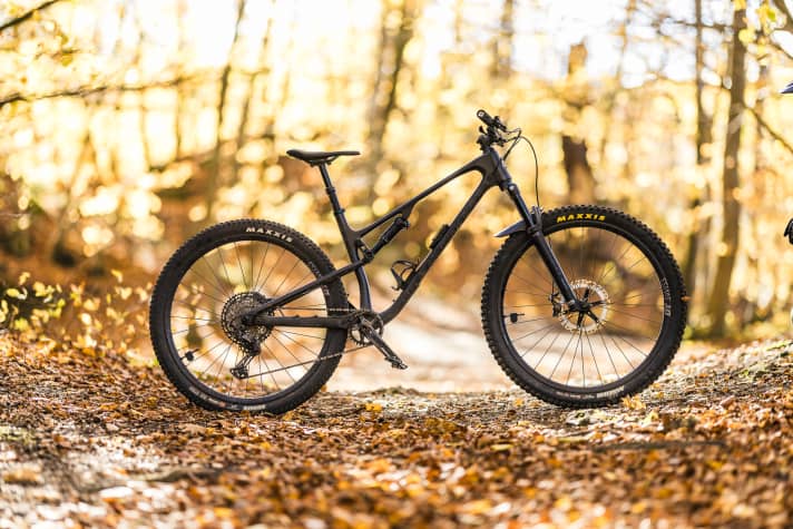 Simple black and delicate lines - the Rocky Mountain Element C70 is pure understatement.