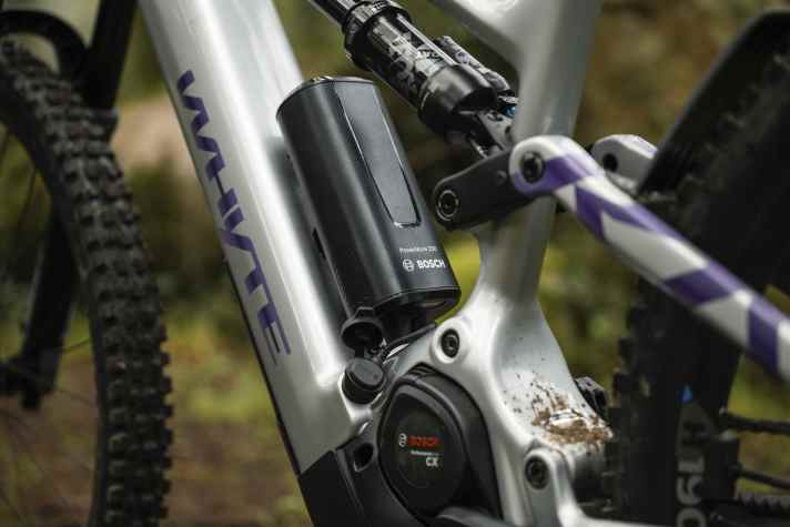 The Power More 250 can optionally increase the battery capacity on tour. The additional battery is available as an accessory.