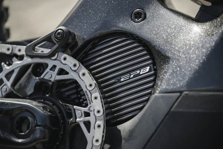 Identical in appearance, new in content: Even though it still says EP8, the electronics of the EP 801 have been reissued.