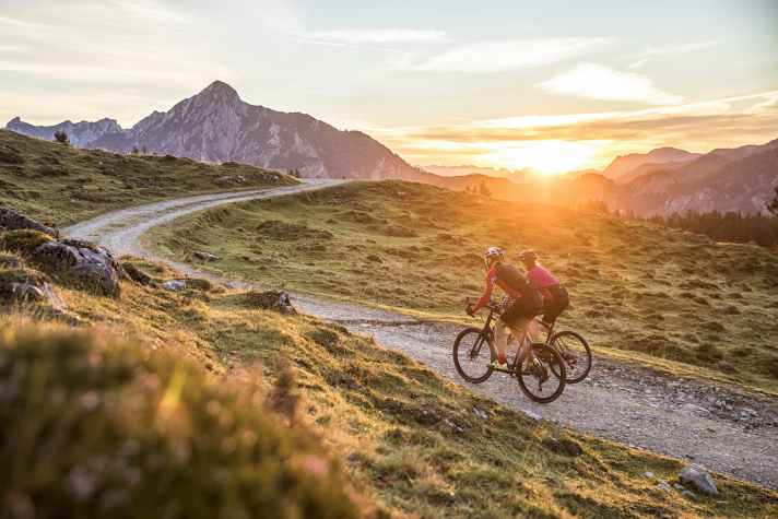 Gravel Peaks takes gravel bikers through the most beautiful regions of the Austrian province of Salzburg.