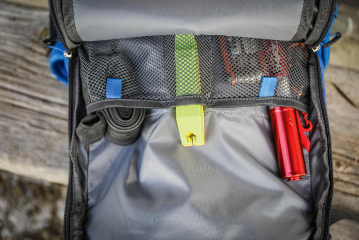 The compartments offer few compartments and are lined in a rather dark colour.