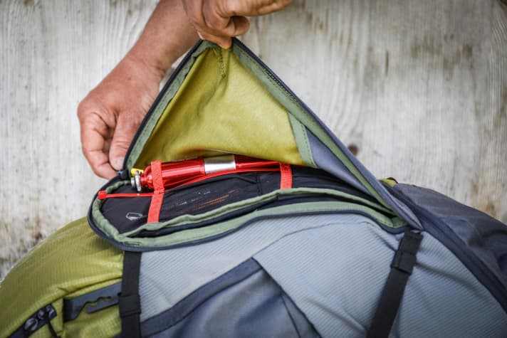 The tool compartment is too shallow and can only be opened from one side.