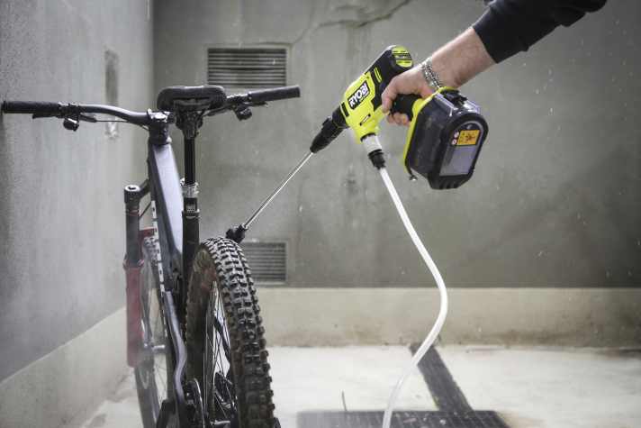 Solides Handling aber kurze Akku-Laufzeit - trotzdem hat uns der Ryobi im Test gut gefallen