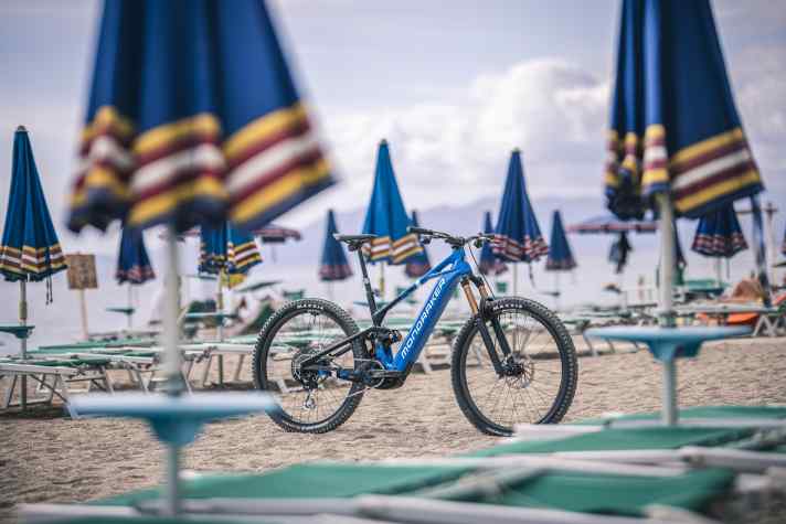 The new Mondraker Crafty. Here in the sinfully expensive RR SL version for € 12,999.