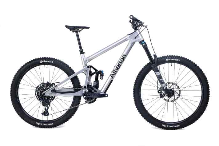 Now also available as an aluminium model. The Enduro from the Atherton siblings.