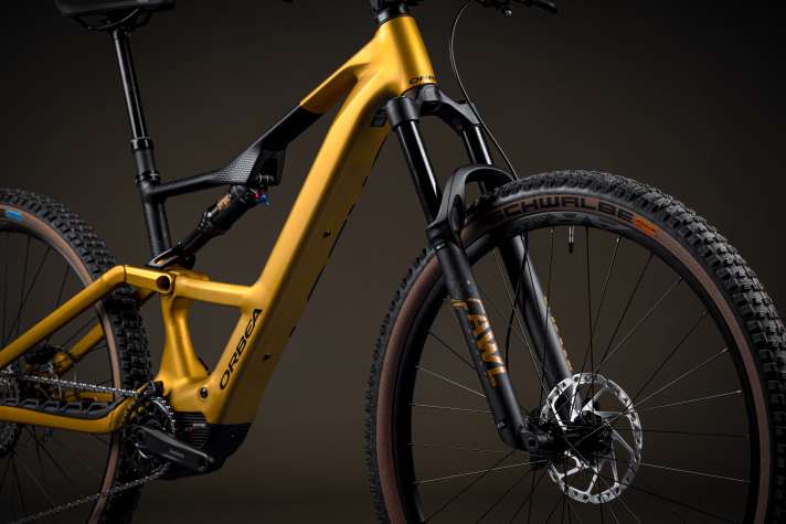 As you would expect from Orbea, the appearance of the aluminium frame is harmonious and of high quality. The polished weld seams in particular make the chassis look as if it has been cast from a single mould.