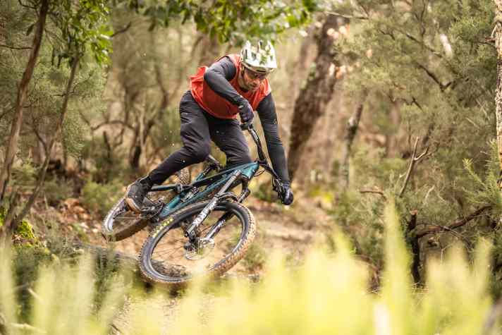 Riding fun is a top priority with the Bullit, the handling is excellent.