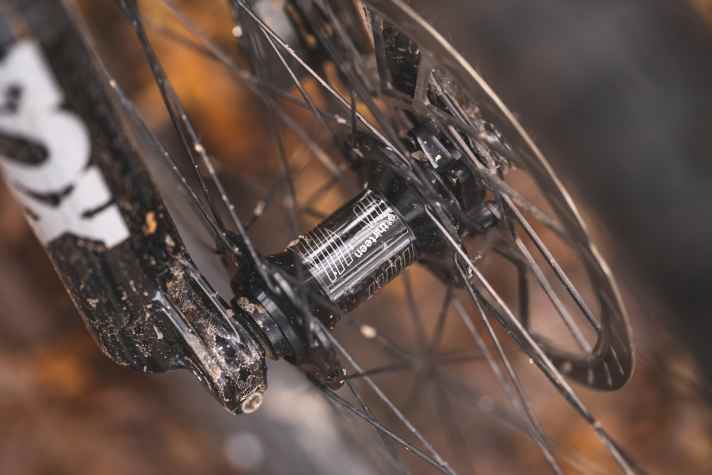 Fitted with robust Schwalbe tyres, the weight of the E-Thirteen wheels on the Santa Cruz Vala GX AXS is high.