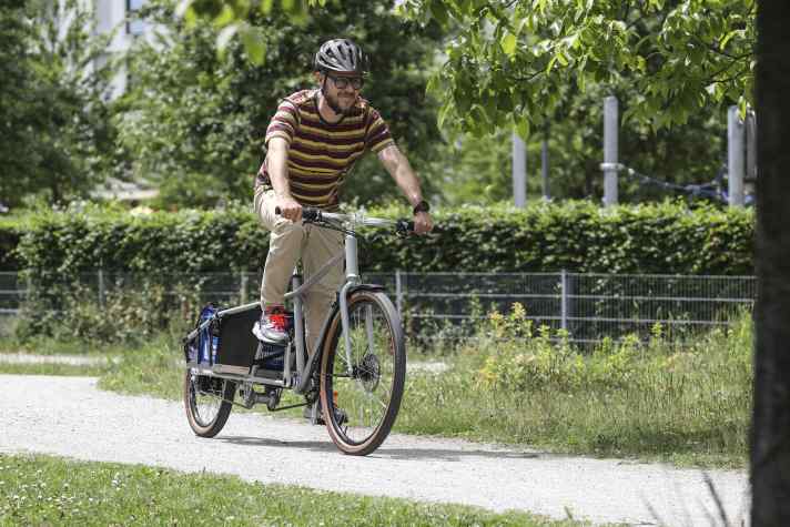 Hier dreht der Redakteur seine sonnige Testrunde mit dem Fotografen.