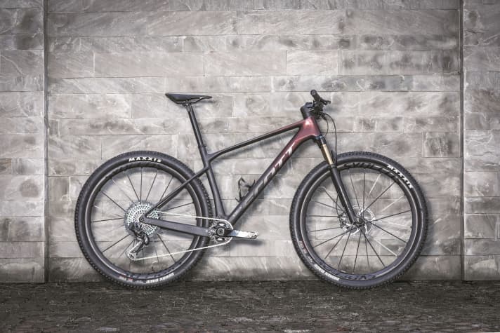 Auch Hardtails für über 10.000 Euro sind 2023 kein Tabu mehr - so etwa das Scott Scale RC SL für 14.000 Euro.