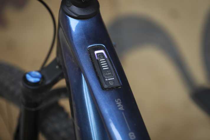 The Cube is classically used with a Mini Remote and System Controller (pictured here). The Mini Remote was too sensitive for our author and triggered U-step changes too easily. The solution: switch off the remote and, if necessary, switch to the system controller with a quick flick of the wrist.