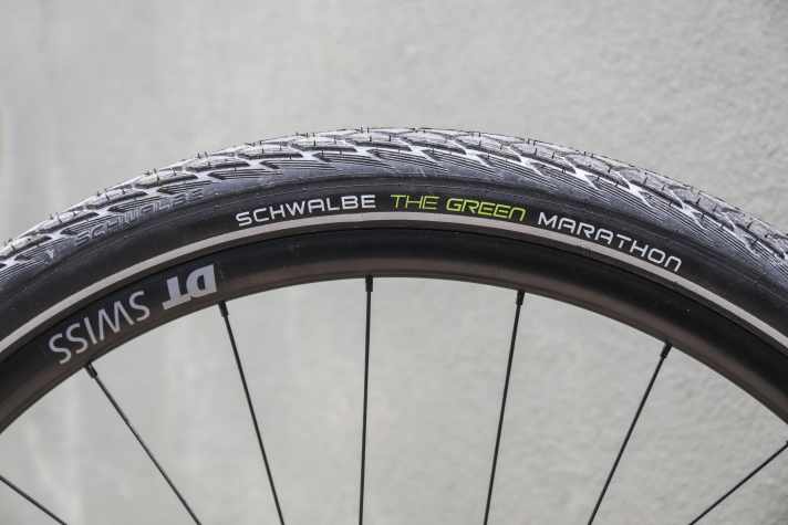 Carbon black makes rubber tyres black and grippy. Recyclate is used in the Green Marathon and reduces the tyre's carbon footprint by 40 percent.