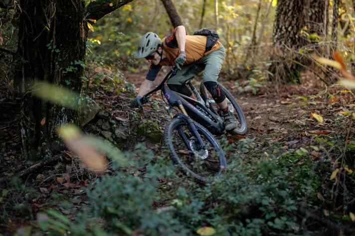 Es gibt handlichere Bikes, als das Scott Patron ST 2025. Dessen Stärken liegen in hohen Sicherheitsreserven und satter Trail-Lage.