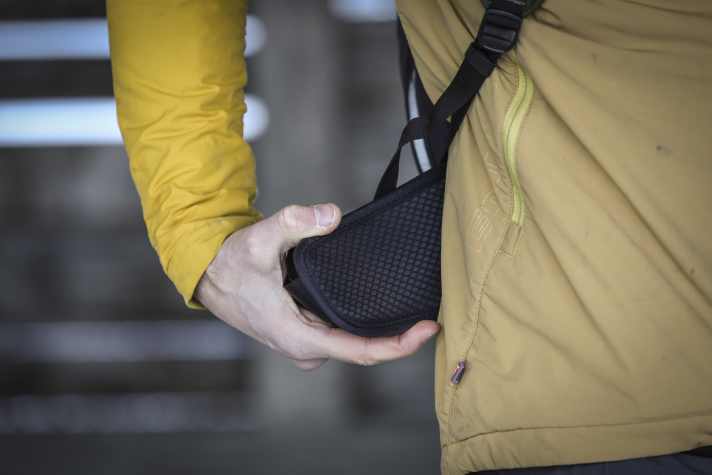 However, the edging of the hip wings is a little hard and can pinch over time.