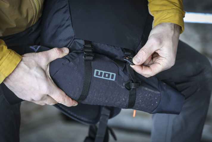 Auch die Halterungen für Protektoren oder einen Fullface-Helm sind nette Gimmicks.