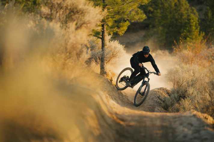 Markanter Rahmen-Look: Die neue Generation behält die charakteristische Designsprache von Evil bei, wirkt aber etwas vereinfachter.