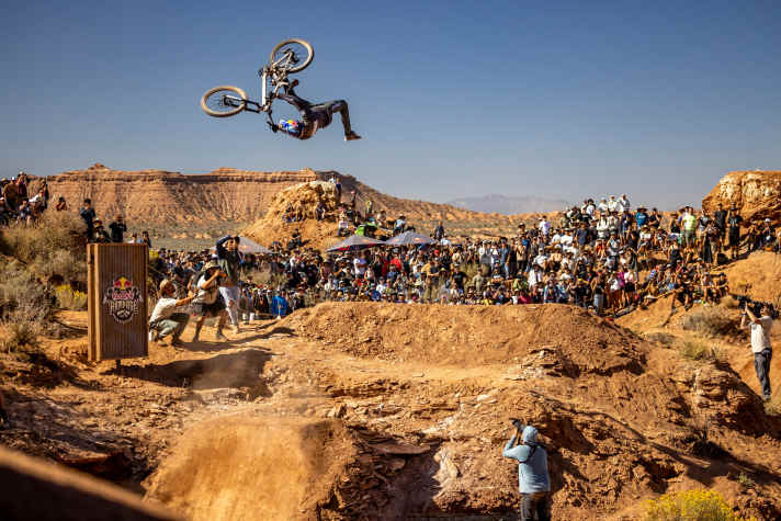 Brandon Semenuk offers the crowd a spectacular sight at the Red Bull Rampage. The risk is rewarded.