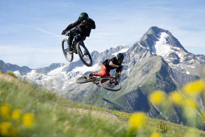 Beautiful flying in front of an alpine backdrop.