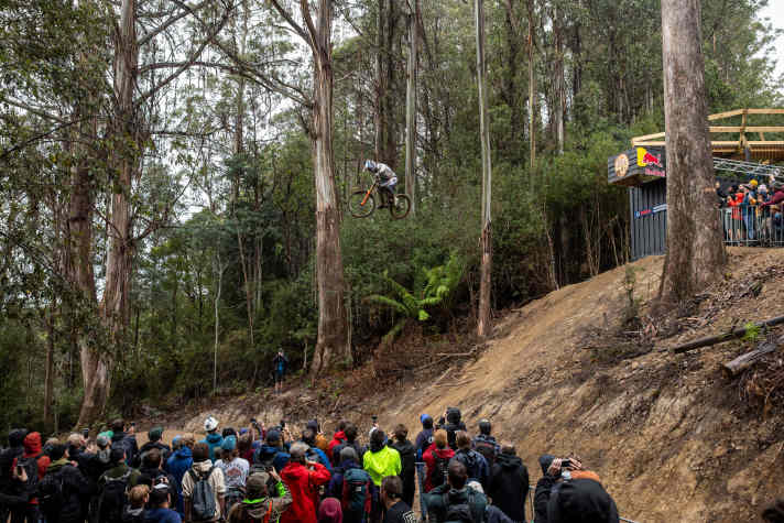 Bernard Kerr drops into the depths with his Pivot Phoenix. Here during the Red Bull Hardline in Australia