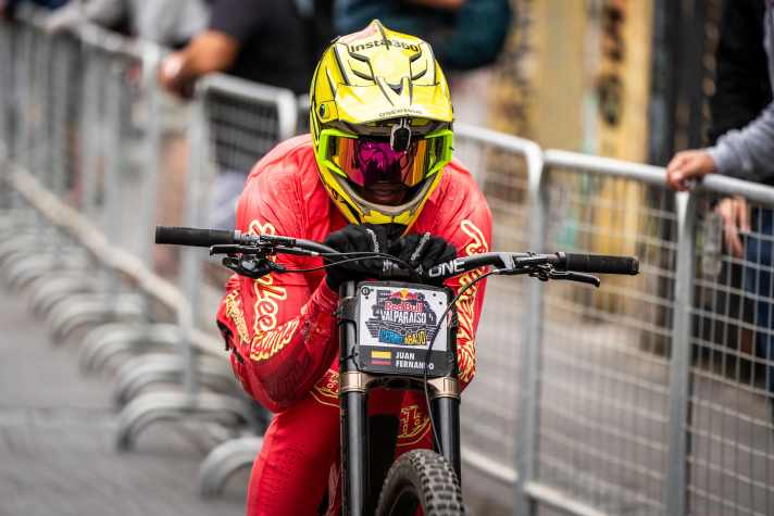 Rennen fahren: Muss ja nicht gleich der Cerro Abajo sein.