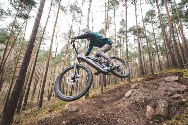 Test und Fotoshooting für die Neuvorstellung des Specialized S-Works Turbo Levo auf dem Churchner-Trail in der Pfalz