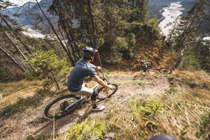 Fumbled: "Dimi tumbles down the slope and takes the longest fall I've ever seen," says Laurin.