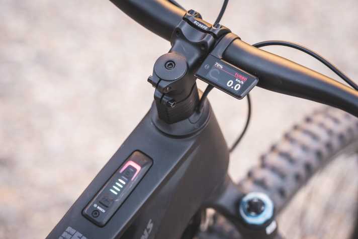 Das Stevens setzt auf System-Controller und Purion 400 Display.