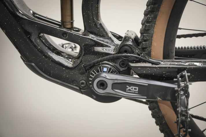 The HPR 60 motor from TQ is particularly compact and really quiet.