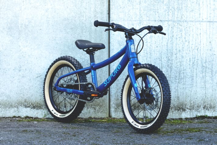 The Supurb Bo16 has a special hub with tighter gearing to reduce the idle travel when starting off.