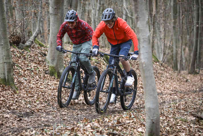 Ein mal pro Woche dürfen Biker auch in Phase 1 des Trainingsplans die Pferde vom Zaum lassen.