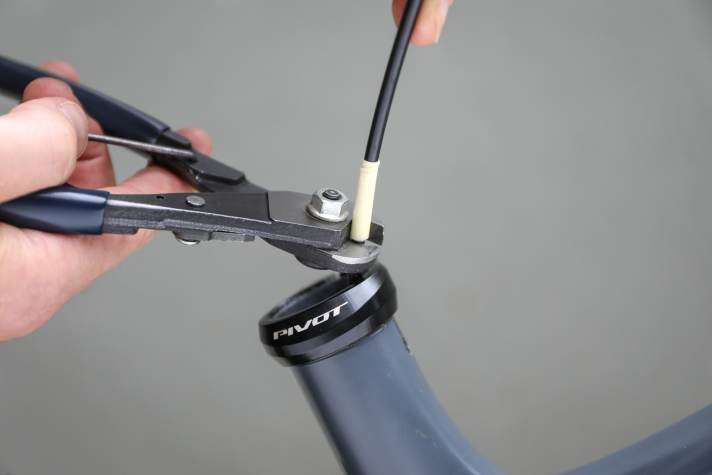 Cap the sleeve directly below the second mark, then the length will fit perfectly