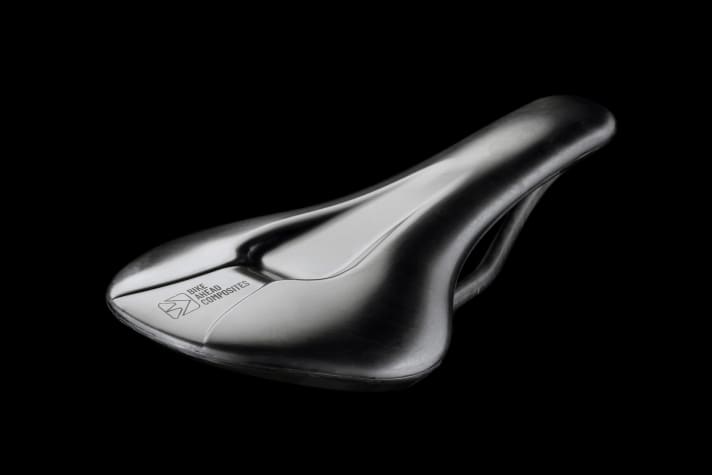 In the picture above with Alcantara, here the saddle has the alternatively available smooth surface.