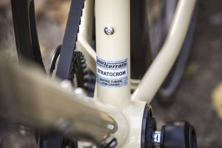 Das Amber Road kommt mit klassischem Stahlrahmen. Das Chassis ist jedoch relativ steif. Der Komfortfaktor steht hier nicht im Vordergrund.